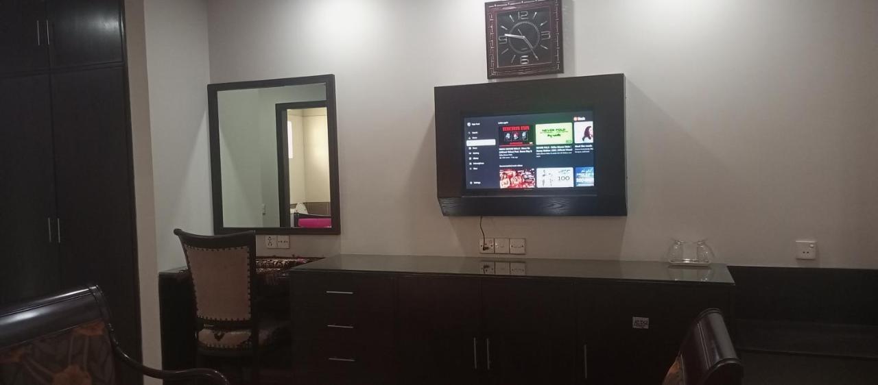 Hira Guest House Karachi Eksteriør bilde